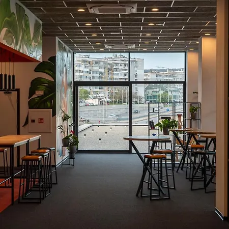 Hotel Campus 90 - Free Parking 3*