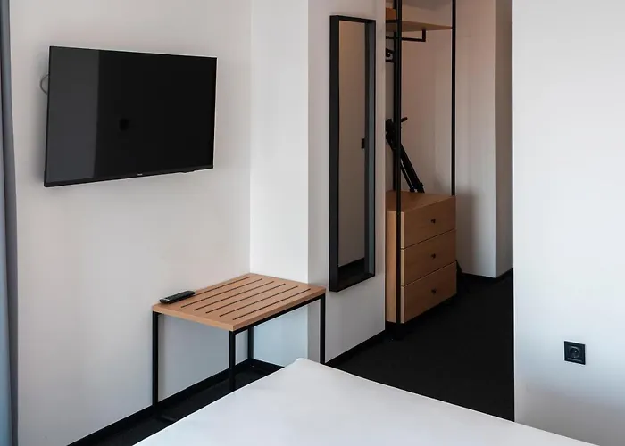 Ξενοδοχείο Campus 90 - Free Parking