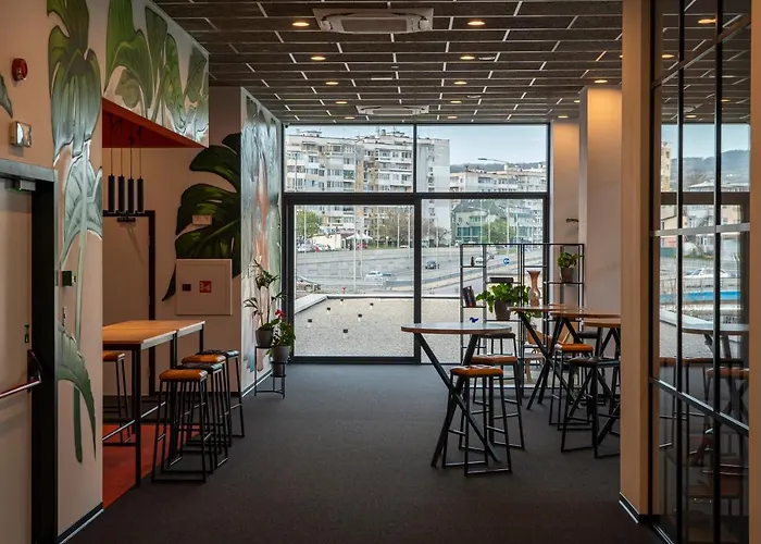 Ξενοδοχείο Campus 90 - Free Parking 4*