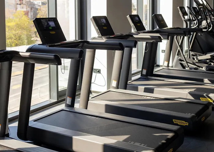 Ξενοδοχείο Campus 90 - Free Parking 4*