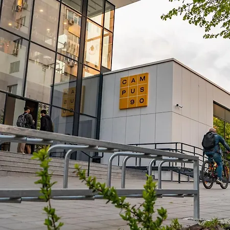 Campus 90 - Free Parking Hotel