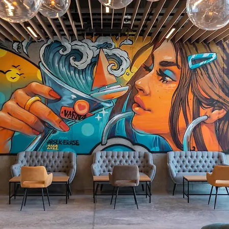 Campus 90 - Free Parking Hotel 4*