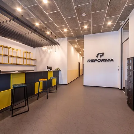 Campus 90 - Free Parking Szálloda