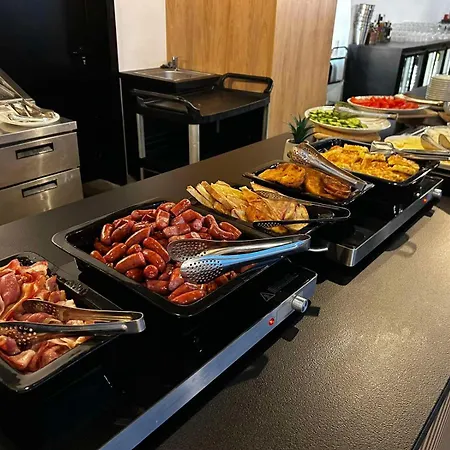 Campus 90 - Free Parking Otel 4*