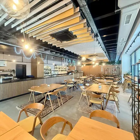 Campus 90 - Free Parking Varna