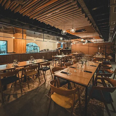 Otel Campus 90 - Free Parking 4*