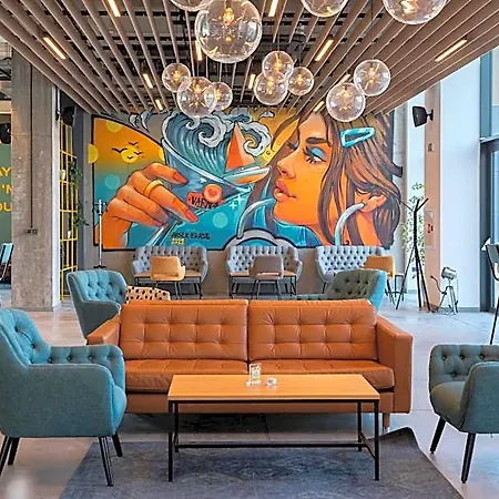 Campus 90 - Free Parking Hotel 4*