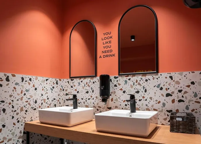 מלון Campus 90 - Free Parking וארנה