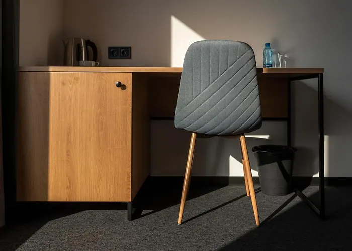 Campus 90 - Free Parking 4* וארנה