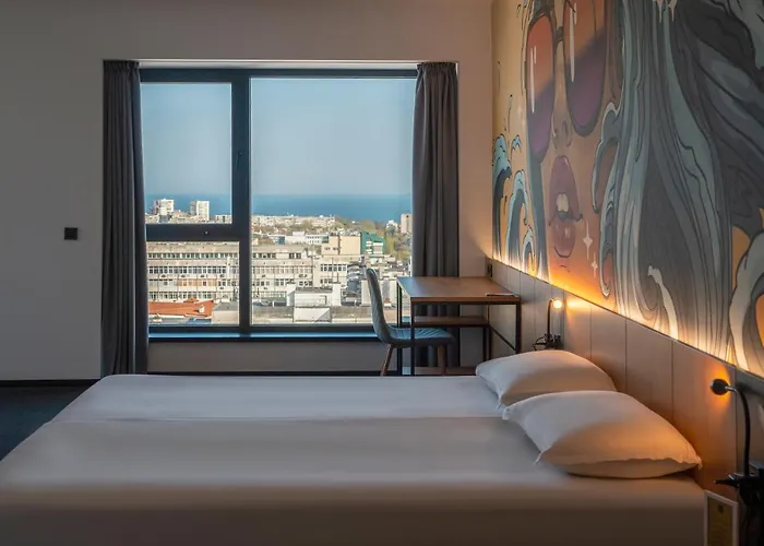 Campus 90 - Free Parking מלון וארנה