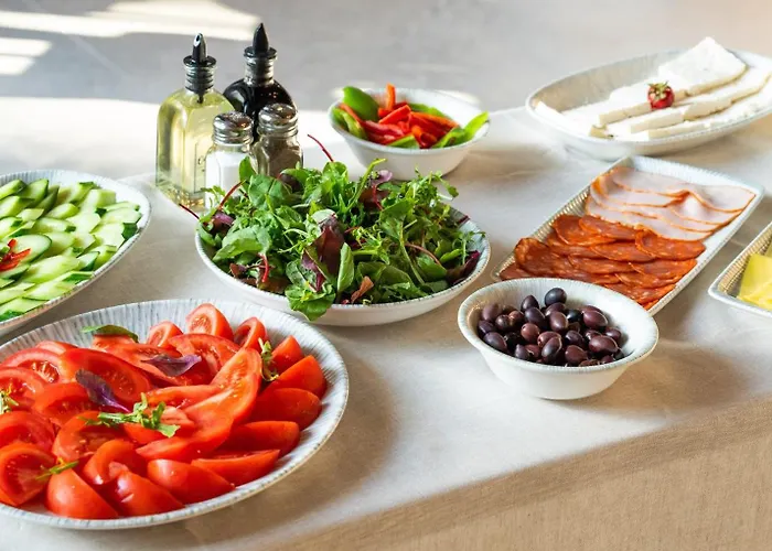 Campus 90 - Free Parking מלון